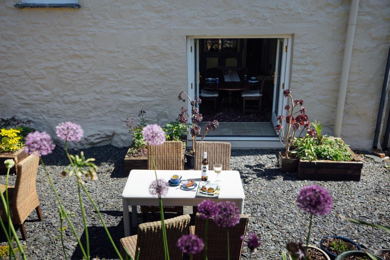 Penrhiw Farm B & B Goodwick Dış mekan fotoğraf